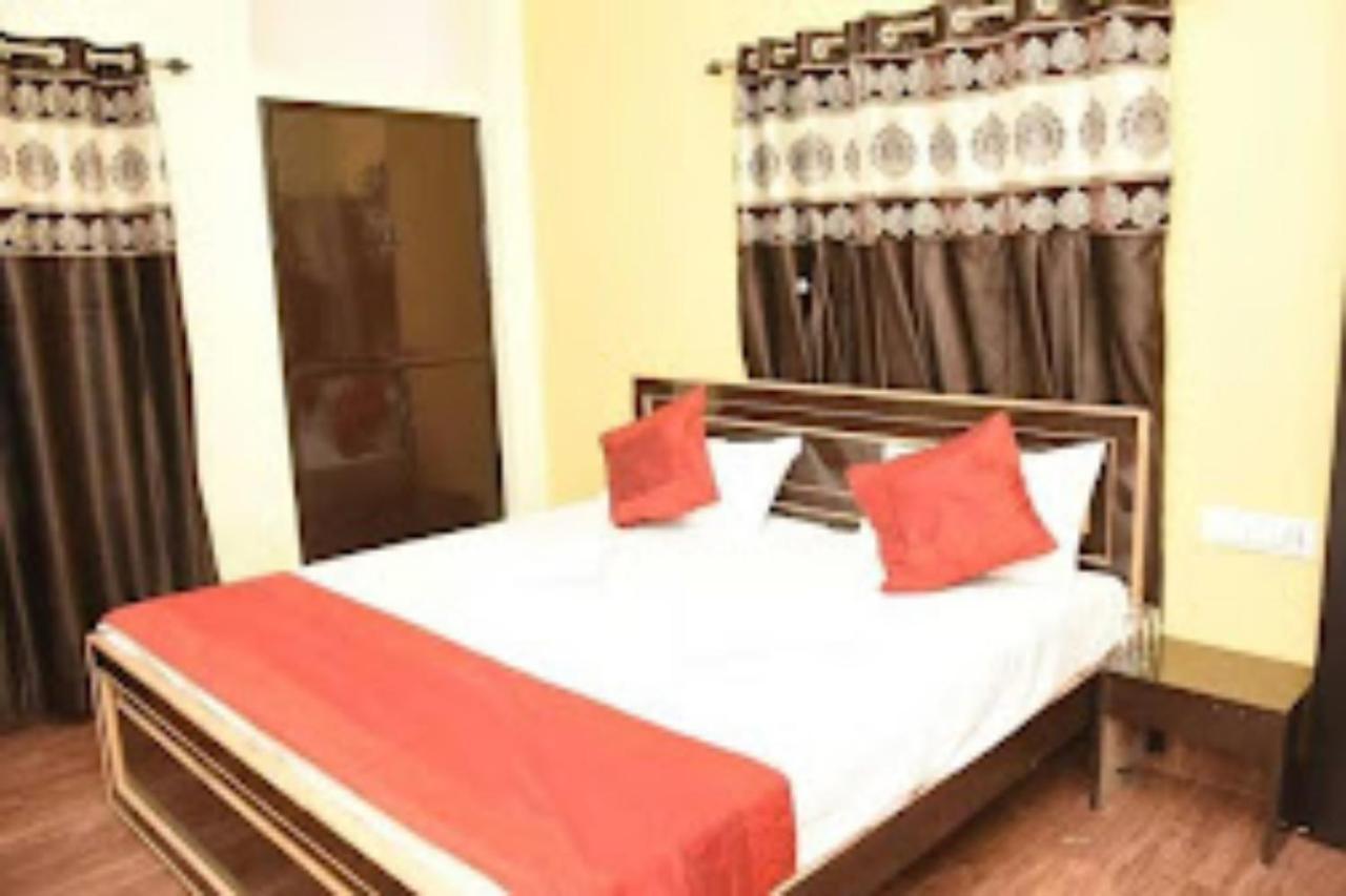Goroomgo Varanasi Paradise Varanasi Bagian luar foto