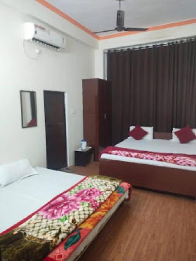 Goroomgo Varanasi Paradise Varanasi Bagian luar foto